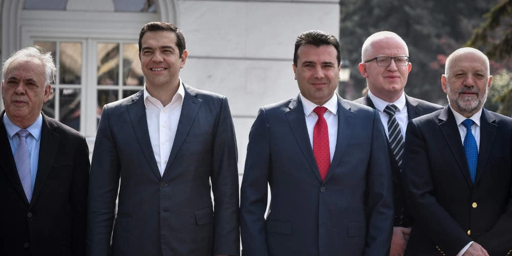 Μας κοροϊδεύουν στα μούτρα οι Σκοπιανοί: Ξαναπήγε «περίπατο» το «Βόρεια» και έμεινε το «Μακεδονία» σε τουριστική έκθεση (εικόνες)